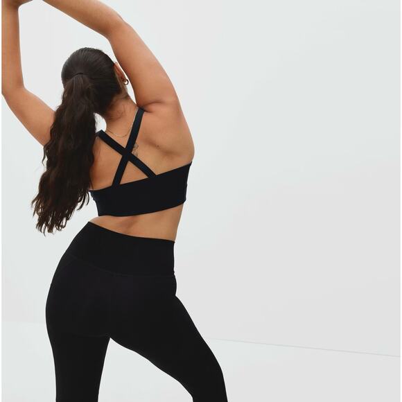 Everlane The Perform Cropped Top Sports Bra - Picture 2 of 7